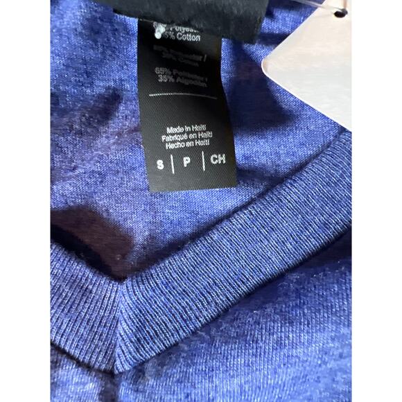 Disney The Lion King Shirt Womens small Broadway Musical Hakuna Matata Graphic - Picture 4 of 4